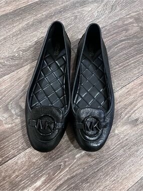 Michael Kors Women's Black Lillie Ballet Flats size US 8.5 / 39